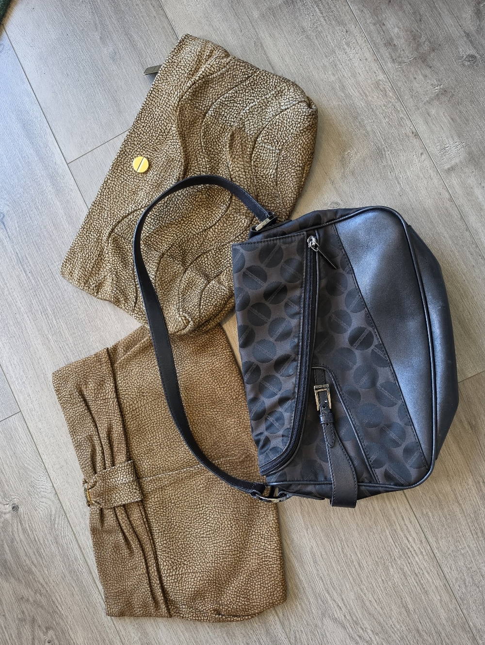 Borbonese clutch lot